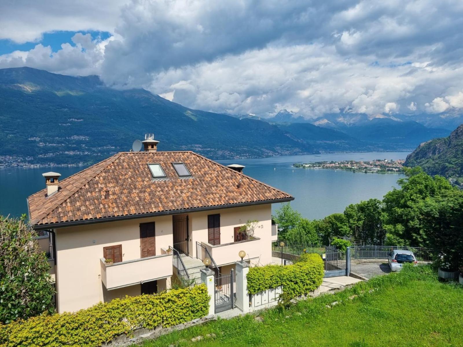 Apartment With Garden And Terrace Beautiful Lake View Bellano Exterior foto